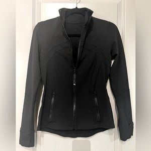 Lululemon Long Sleeve Full Zip Lightweight Jacket. Black, Size 6.